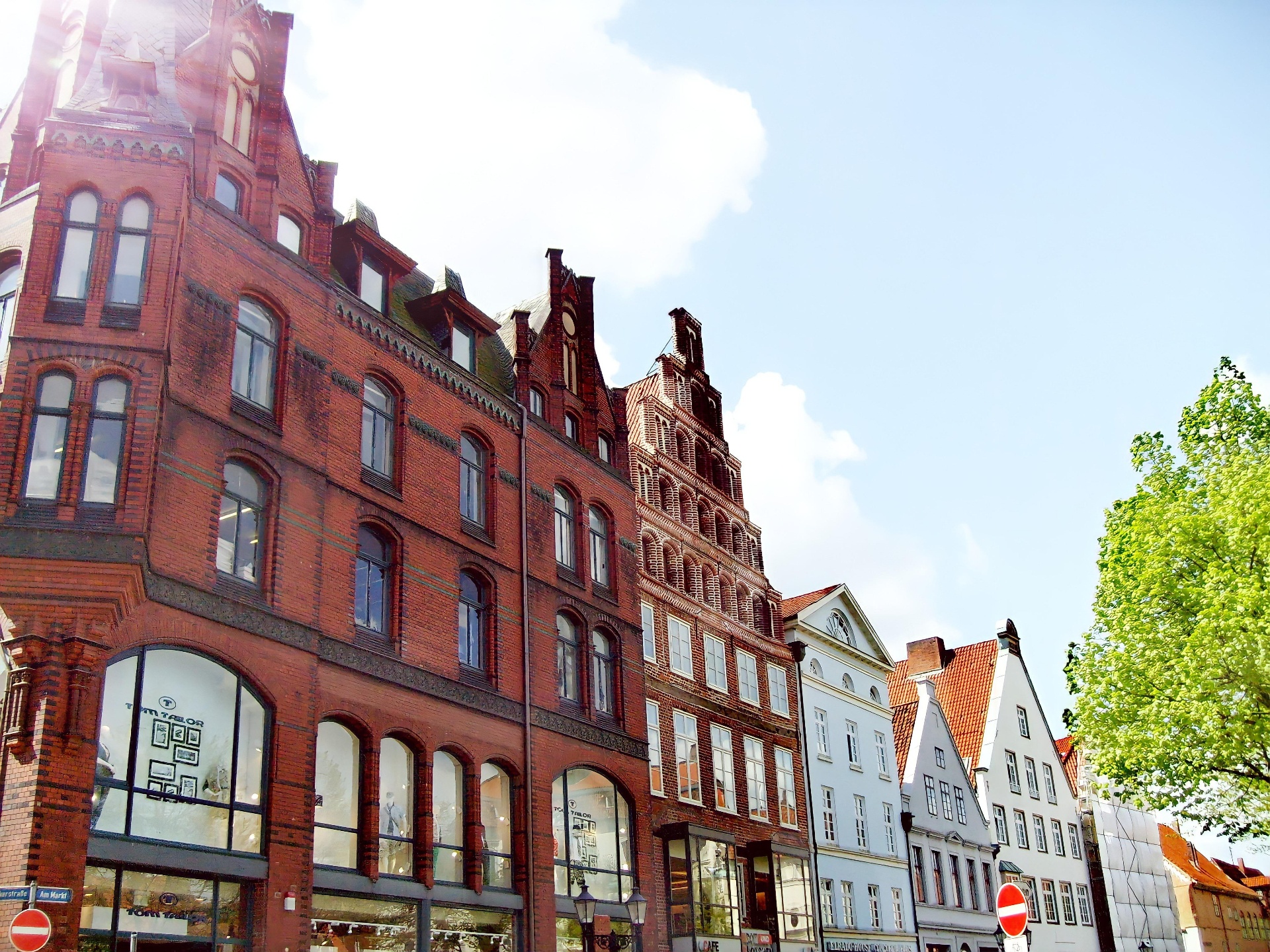 Historische Backsteingiebel in der Lüneburger Altstadt